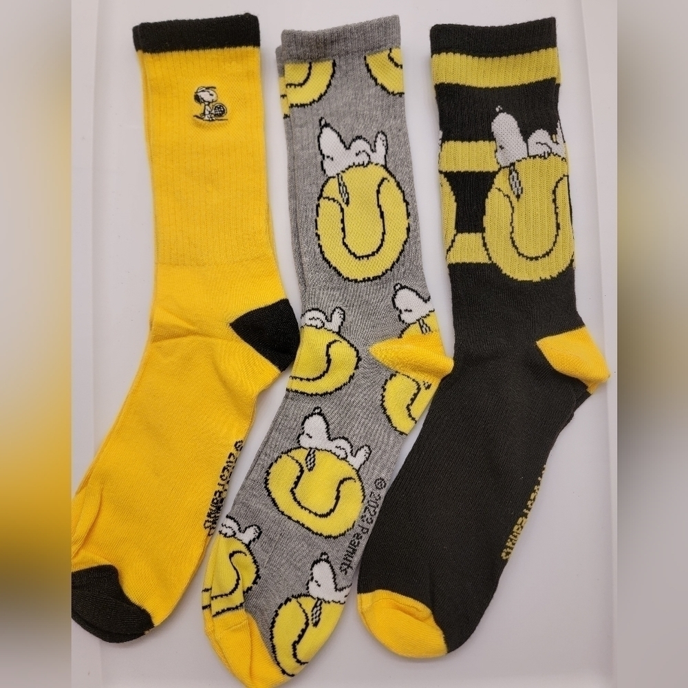 Snoopy 3 Pack of Men's Socks with Tennis Theme
